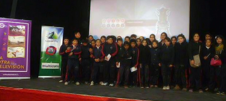 Niños y niñas de San Javier se transforman en jurado de CHILEMONOS